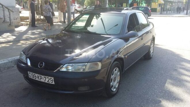Opel Vectra 1996, 256,000 km - 1.6 l - Bakı