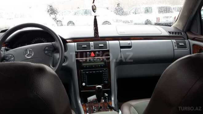 Mercedes E 320 2000, 200,000 km - 3.2 l - Bakı