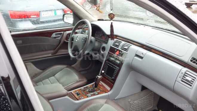 Mercedes E 320 2000, 200,000 km - 3.2 l - Bakı
