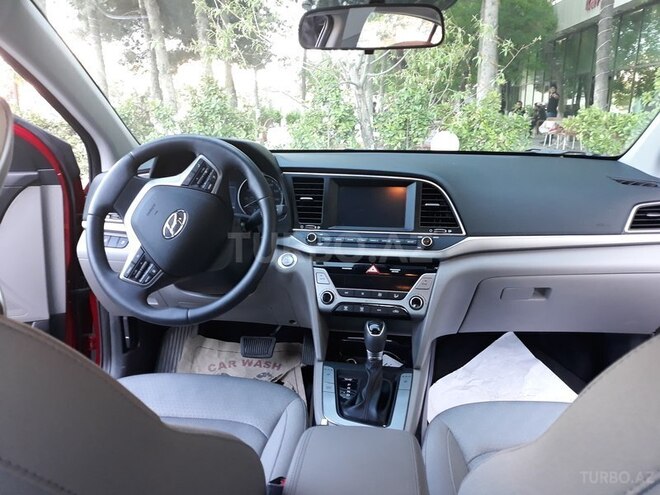 Hyundai Elantra 2017, 2,000 km - 0.2 l - Sumqayıt