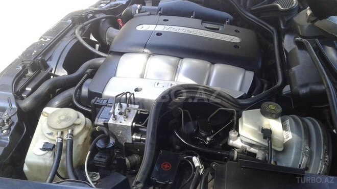 Mercedes E 220 2002, 358,726 km - 2.2 l - Sumqayıt