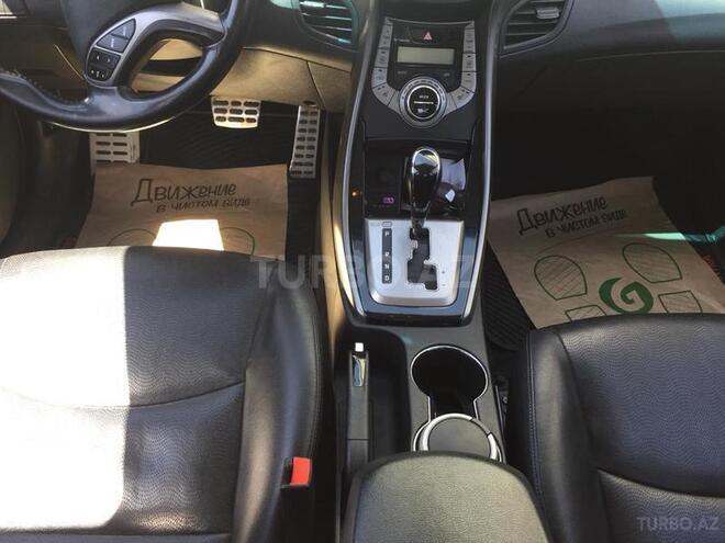 Hyundai Elantra 2013, 82,000 km - 1.8 л - Bakı