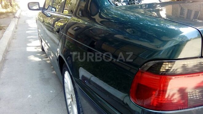 BMW 528 1998, 200,000 km - 2.8 l - Bakı
