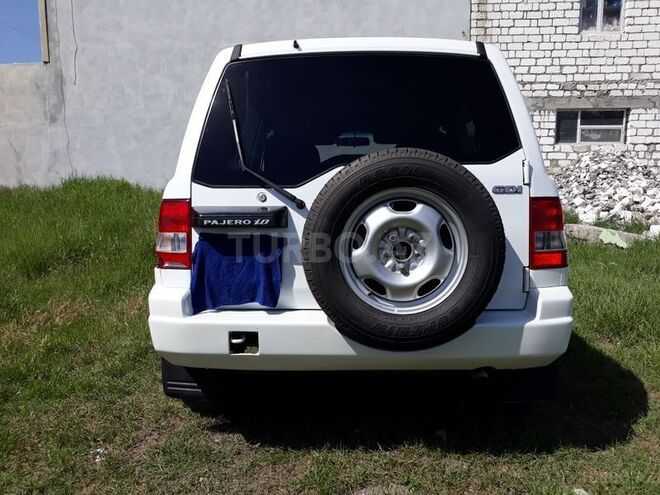 Mitsubishi Pajero io 1999, 150,000 km - 1.8 л - Qazax
