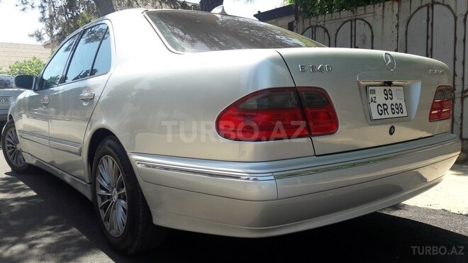 Mercedes E 240 2001, 227,890 km - 2.6 l - Astara