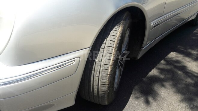 Mercedes E 240 2001, 227,890 km - 2.6 l - Astara