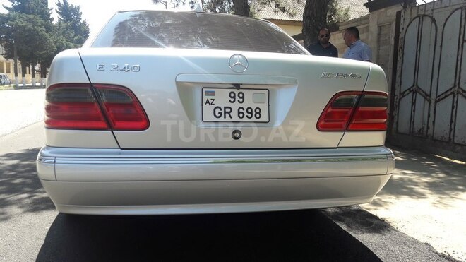Mercedes E 240 2001, 227,890 km - 2.6 l - Astara