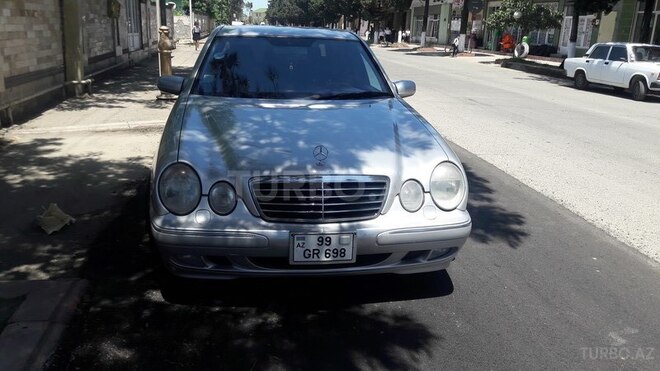 Mercedes E 240 2001, 227,890 km - 2.6 l - Astara