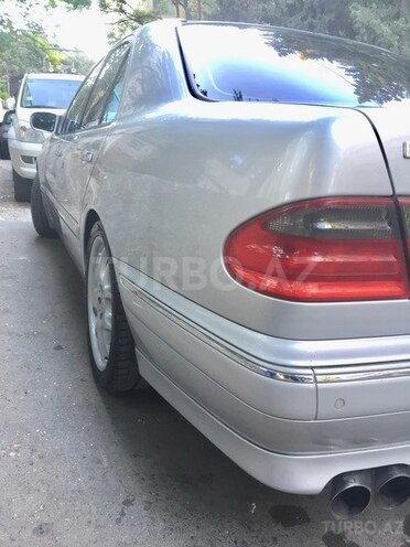 Mercedes E 320 2000, 156,000 km - 3.2 l - Bakı