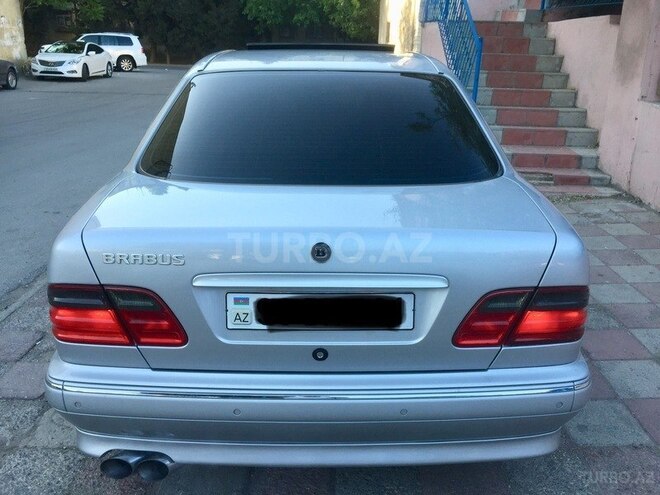 Mercedes E 320 2000, 156,000 km - 3.2 l - Bakı