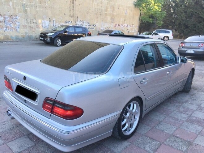 Mercedes E 320 2000, 156,000 km - 3.2 l - Bakı