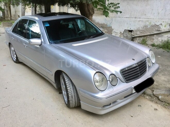 Mercedes E 320 2000, 156,000 km - 3.2 l - Bakı