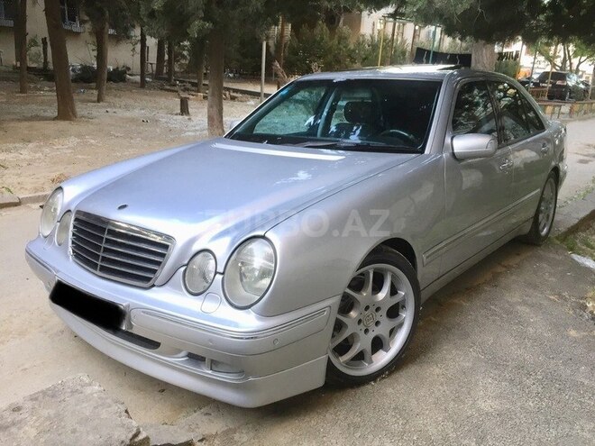 Mercedes E 320 2000, 156,000 km - 3.2 l - Bakı