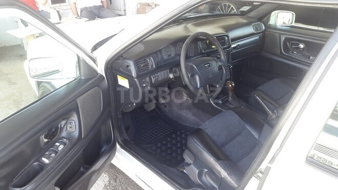 Volvo  1998, 330,000 km - 2.5 l - Bakı