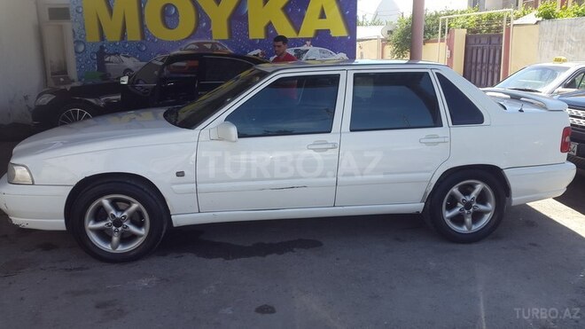 Volvo  1998, 330,000 km - 2.5 l - Bakı