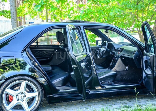 Mercedes C 230 2000, 160,000 km - 2.3 l - Bakı