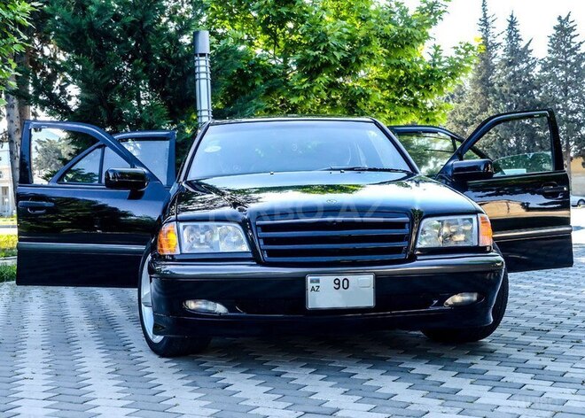 Mercedes C 230 2000, 160,000 km - 2.3 l - Bakı