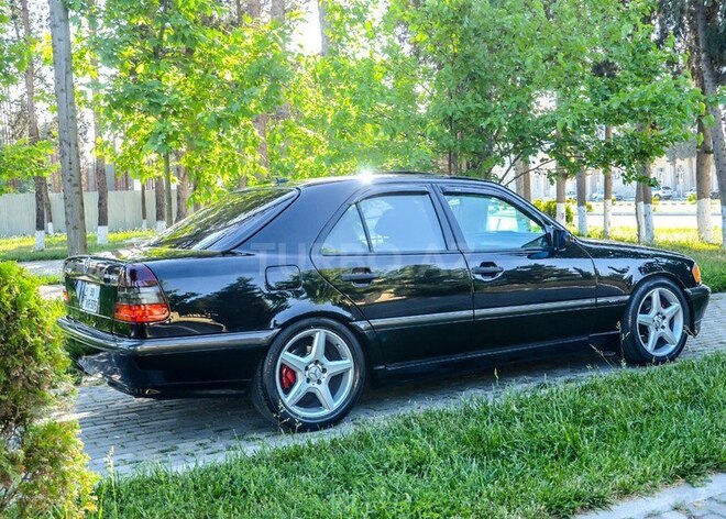 Mercedes C 230 2000, 160,000 km - 2.3 l - Bakı