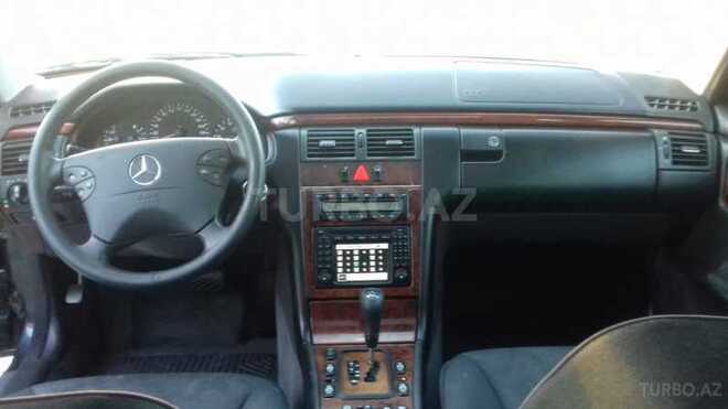 Mercedes E 240 2000, 152,000 km - 2.4 l - Bakı