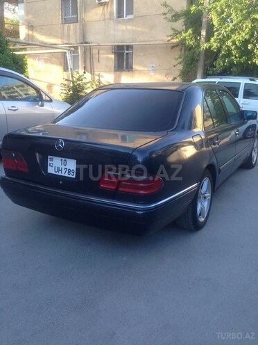 Mercedes E 320 1998, 268,000 km - 3.2 l - Bakı