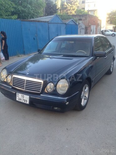 Mercedes E 320 1998, 268,000 km - 3.2 l - Bakı