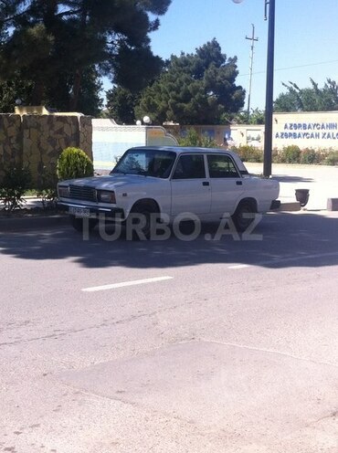 LADA (VAZ) 2107 2004, 120,000 km - 1.6 л - Şabran
