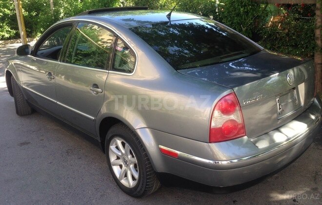 Volkswagen Passat 2003, 270,000 km - 1.8 l - Bakı