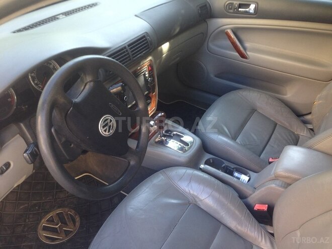 Volkswagen Passat 2003, 270,000 km - 1.8 l - Bakı