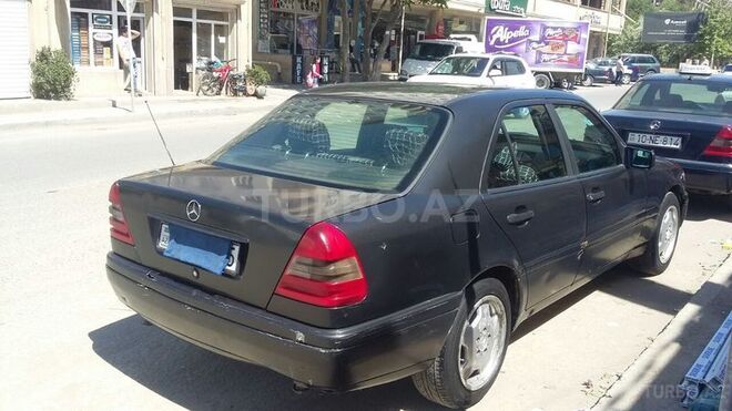 Mercedes C 200 1995, 226,000 km - 2.0 л - Xırdalan