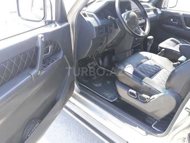 Mitsubishi Pajero 1993, 301,000 km - 2.5 l - Bakı