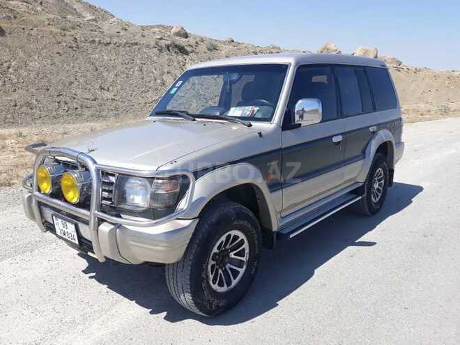 Mitsubishi Pajero 1993, 301,000 km - 2.5 l - Bakı