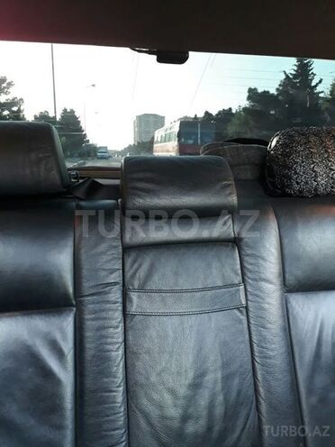 BMW 523 1999, 352,000 km - 2.3 l - Sumqayıt