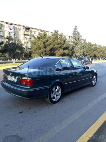 BMW 523 1999, 352,000 km - 2.3 l - Sumqayıt
