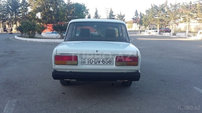 LADA (VAZ) 2107 2003, 250,000 km - 1.6 л - Salyan