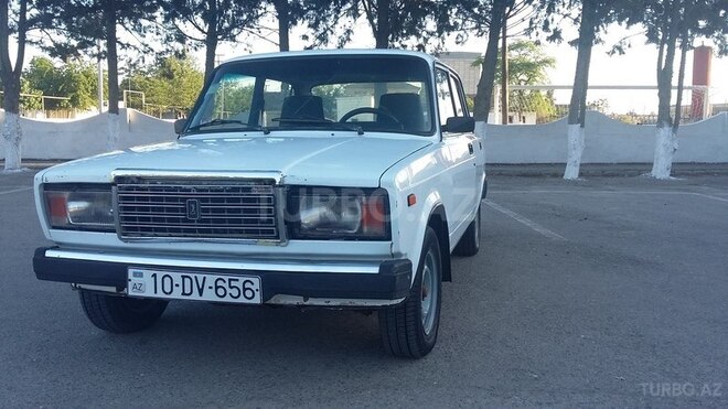 LADA (VAZ) 2107 2003, 250,000 km - 1.6 л - Salyan