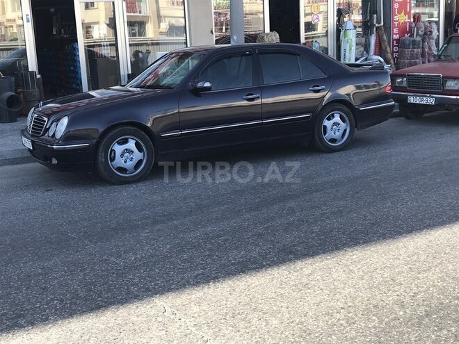 Mercedes E 240 2002, 276,000 km - 2.6 l - Bakı