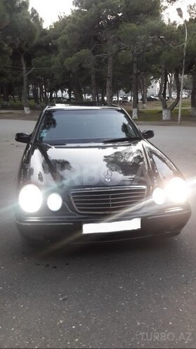 Mercedes E 220 2002, 358,000 km - 2.2 l - Bakı