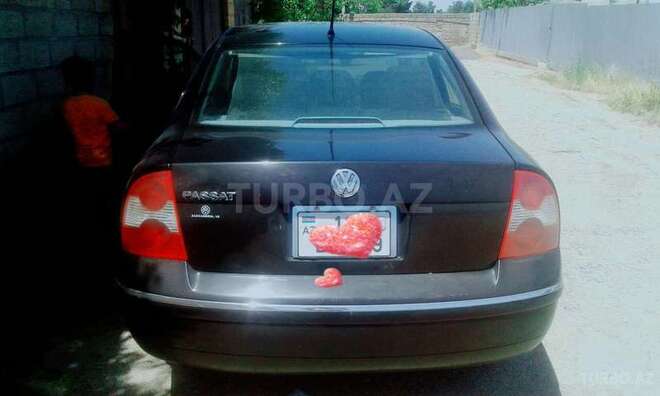 Volkswagen Passat 2000, 122,950 km - 1.8 l - Şirvan