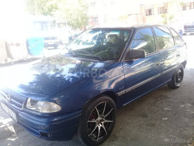 Opel Astra 1994, 345,000 km - 1.6 l - Bakı