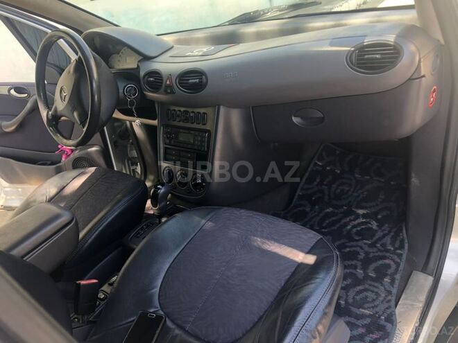 Mercedes A 190 2002, 195,000 km - 1.9 l - Bakı