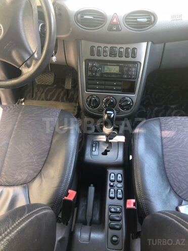 Mercedes A 190 2002, 195,000 km - 1.9 l - Bakı