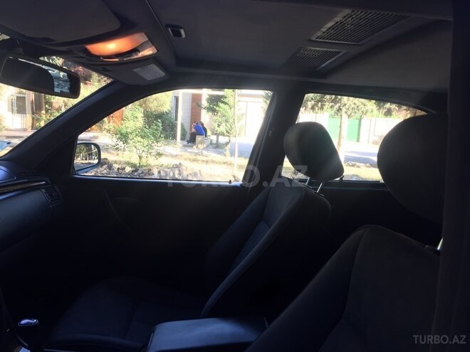 Mercedes E 240 2000, 398,000 km - 2.6 l - Sumqayıt