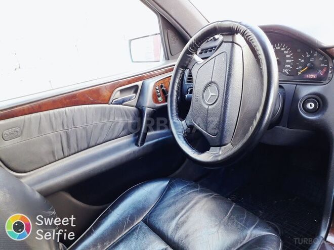 Mercedes E 230 1996, 195,695 km - 2.3 л - Bakı