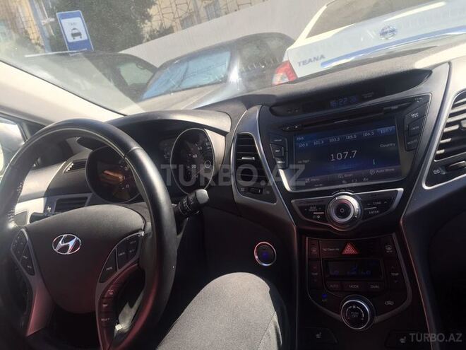 Hyundai Elantra 2014, 31,000 km - 1.8 l - Bakı
