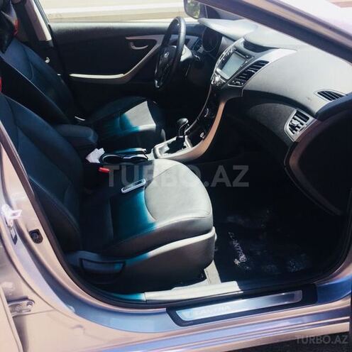 Hyundai Elantra 2014, 31,000 km - 1.8 l - Bakı