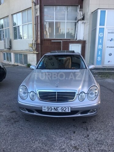 Mercedes E 220 2002, 286,550 km - 2.2 л - Bakı