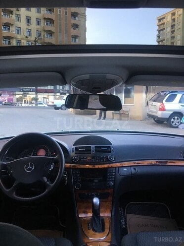 Mercedes E 220 2002, 286,550 km - 2.2 л - Bakı