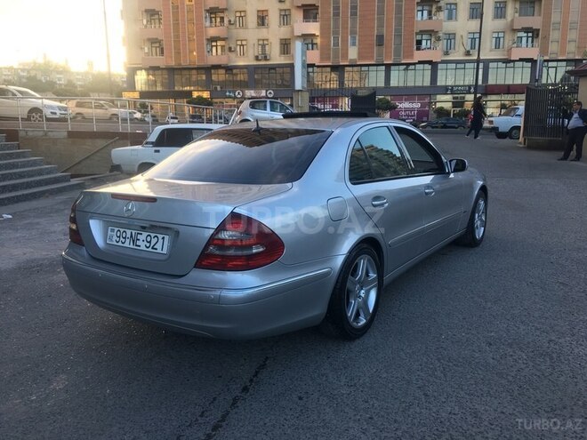Mercedes E 220 2002, 286,550 km - 2.2 л - Bakı