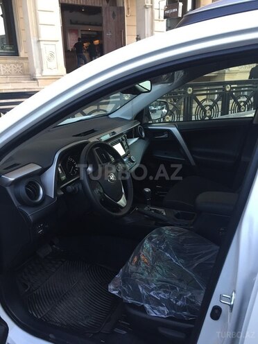 Toyota RAV4 2017, 1,300 km - 2.0 l - Bakı