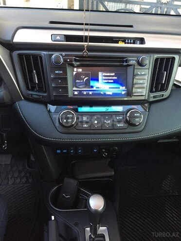 Toyota RAV4 2017, 1,300 km - 2.0 l - Bakı